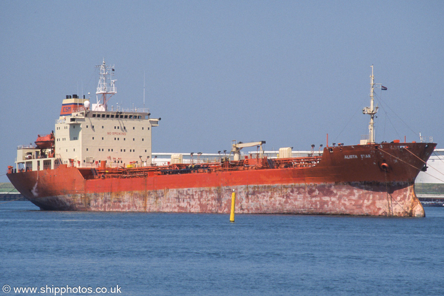 Photograph of the vessel  Alioth Star pictured in 8e Petroleumhaven, Europoort on 17th June 2002