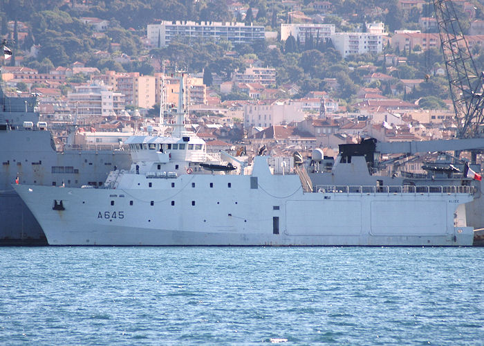Photograph of the vessel FS Alizé pictured at Toulon on 9th August 2008