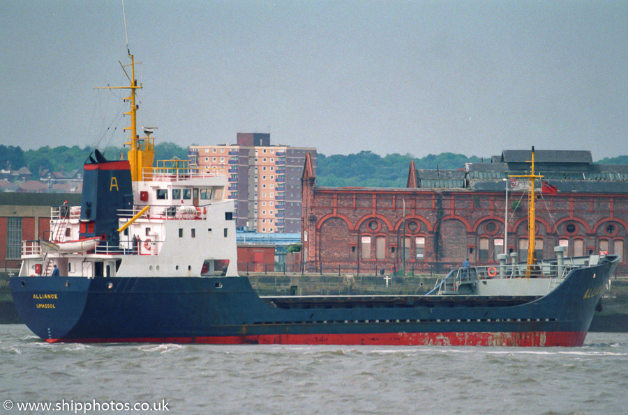 Photograph of the vessel  Alliance pictured on the River Mersey on 20th May 2000