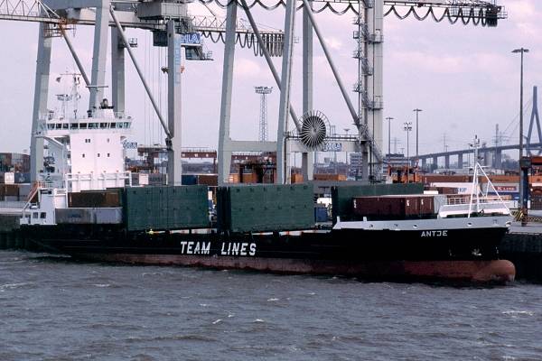 Photograph of the vessel  Antje pictured in Hamburg on 29th May 2001