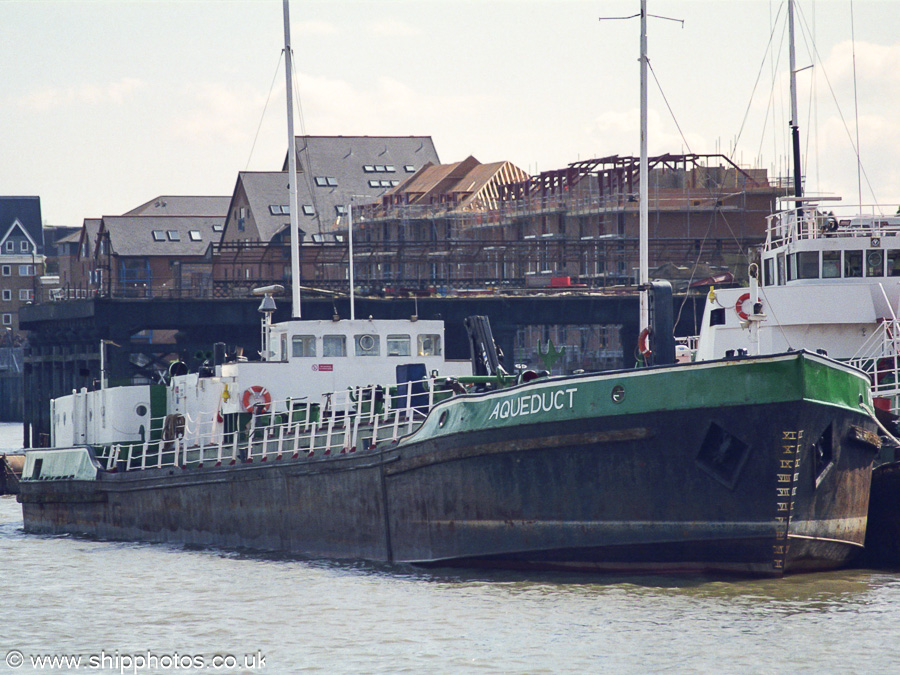 Photograph of the vessel  Aqueduct pictured at Gravesend on 1st September 2001