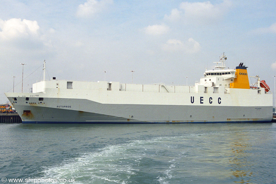 Photograph of the vessel  Autopride pictured at Southampton on 22nd September 2001