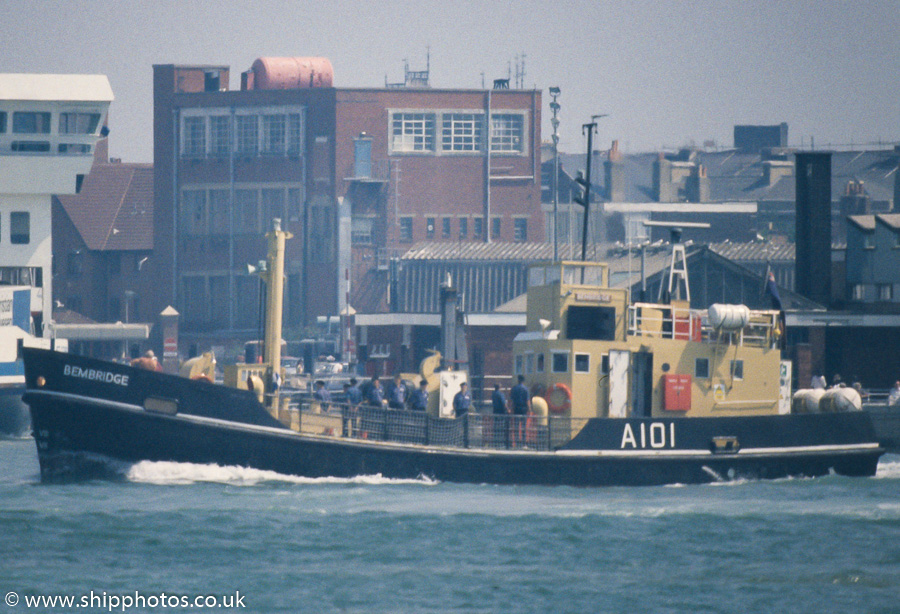 Photograph of the vessel RMAS Bembridge pictured arriving in Portsmouth Harbour on 5th August 1989