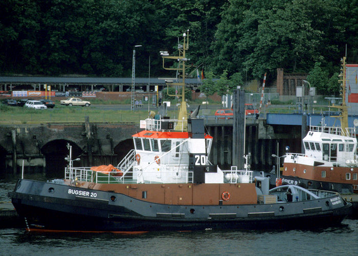 Photograph of the vessel  Bugsier 20 pictured at Hamburg on 27th May 1998