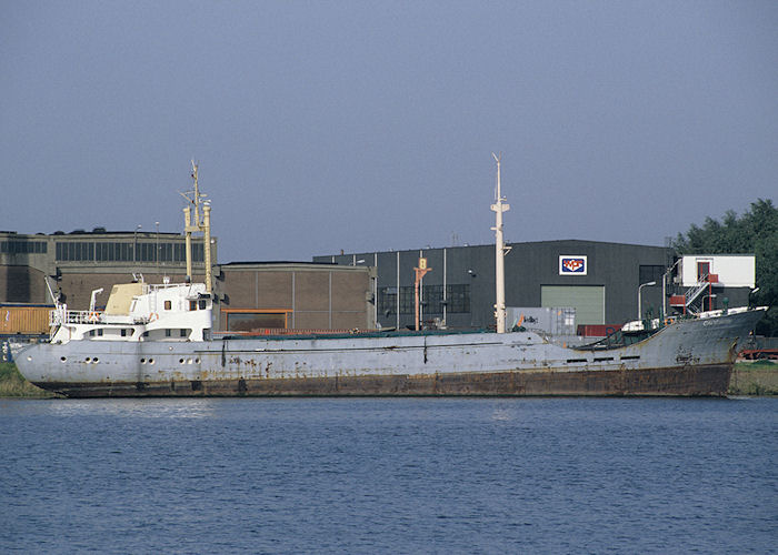 Photograph of the vessel  Cadgwith pictured in Eemhaven, Rotterdam on 27th September 1992