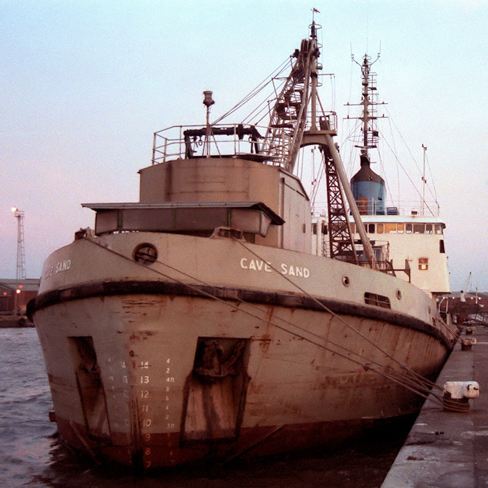 Photograph of the vessel  Cave Sand pictured in Hull on 23rd December 1988