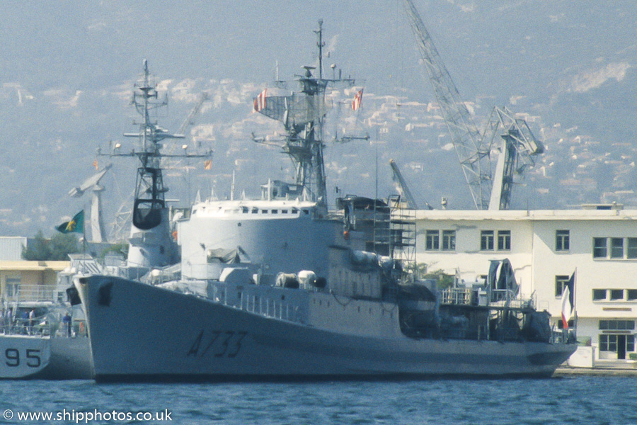 Photograph of the vessel FS Commandant Rivière pictured at Toulon on 15th August 1989