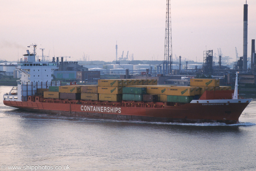 Photograph of the vessel  Containerships VI pictured on the Nieuwe Maas at Vlaardingen on 17th June 2002