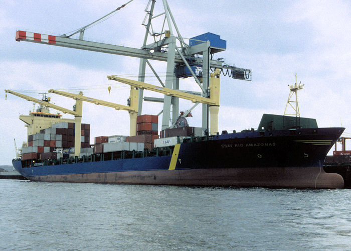 Photograph of the vessel  CSAV Rio Amazonas pictured at Hamburg on 27th May 1998