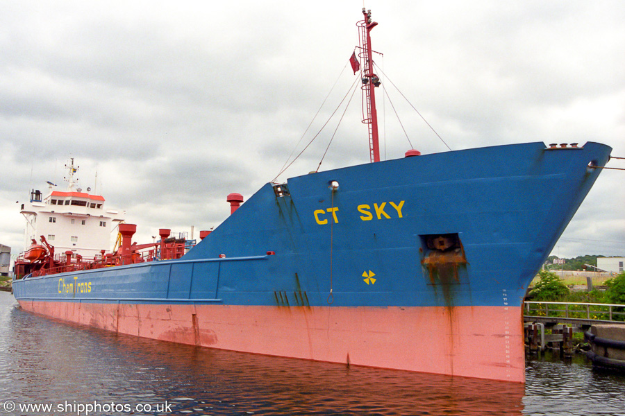 Photograph of the vessel  CT Sky pictured at Runcorn on 29th June 2002