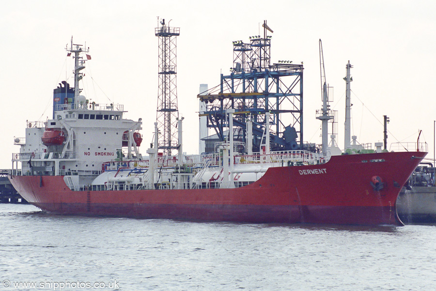 Photograph of the vessel  Derwent pictured at Fawley on 22nd September 2001