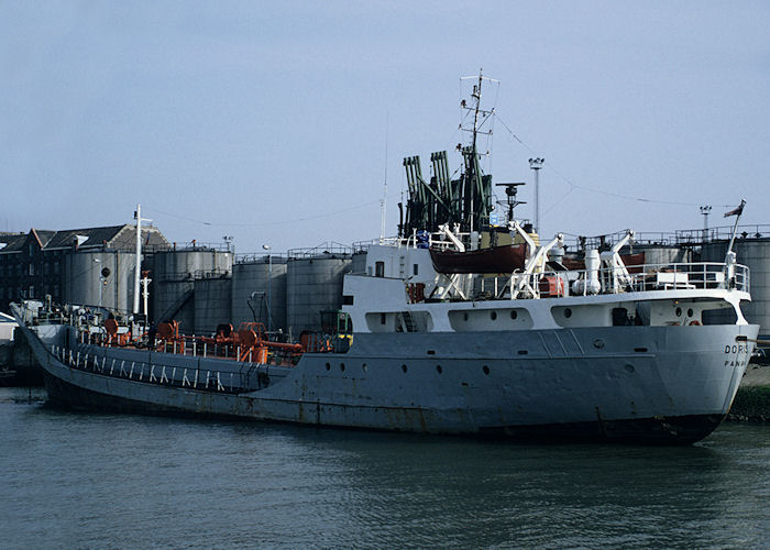 Photograph of the vessel  Doris I pictured in Koningin Wilhelminahaven, Rotterdam on 27th September 1992