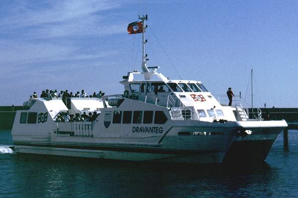 Photograph of the vessel  Dravanteg pictured at Quiberon on 29th July 1995