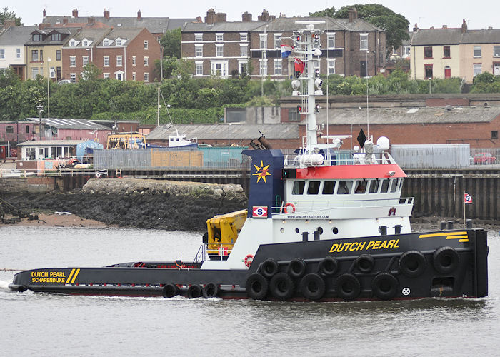 Photograph of the vessel  Dutch Pearl pictured arriving at North Shields on 4th June 2011