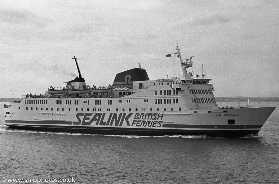 Photograph of the vessel  Earl Granville pictured approaching Portsmouth Harbour on 25th March 1989