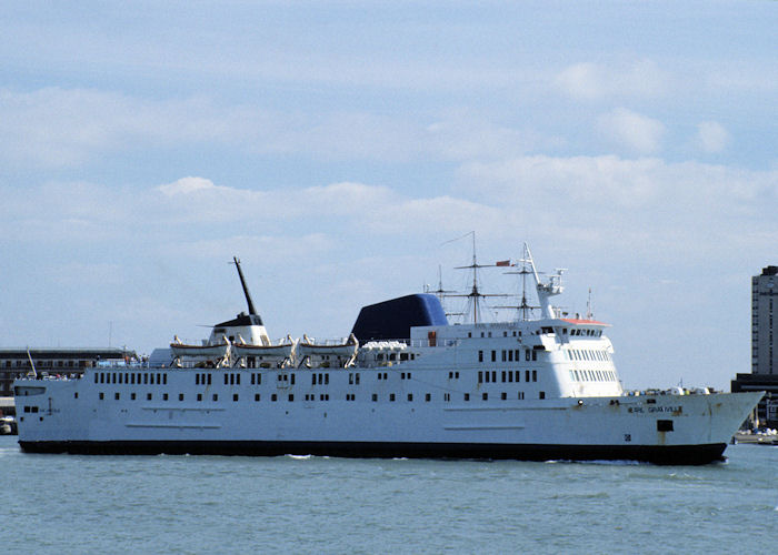 Photograph of the vessel  Earl Granville pictured departing Portsmouth Harbour on 24th July 1990