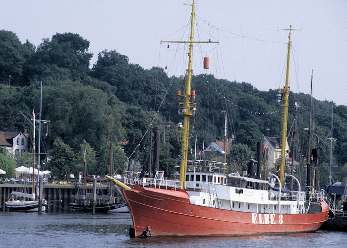 Photograph of the vessel  Elbe 3 pictured at Hamburg on 23rd August 1995