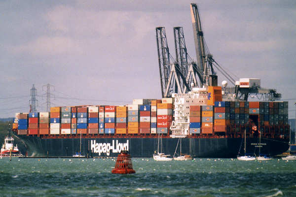 Photograph of the vessel  Essen Express pictured arriving in Southampton on 17th April 2000