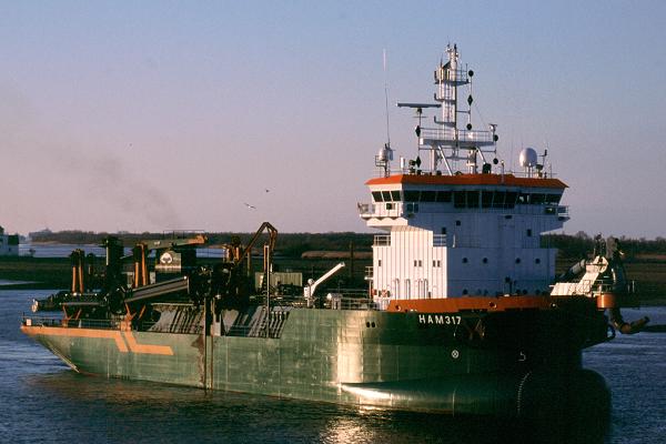 Photograph of the vessel  HAM 317 pictured on the River Elbe on 20th March 2001