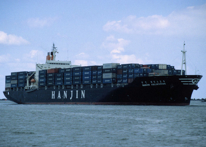 Photograph of the vessel  Hanjin Felixstowe pictured arriving in Europoort on 20th April 1997