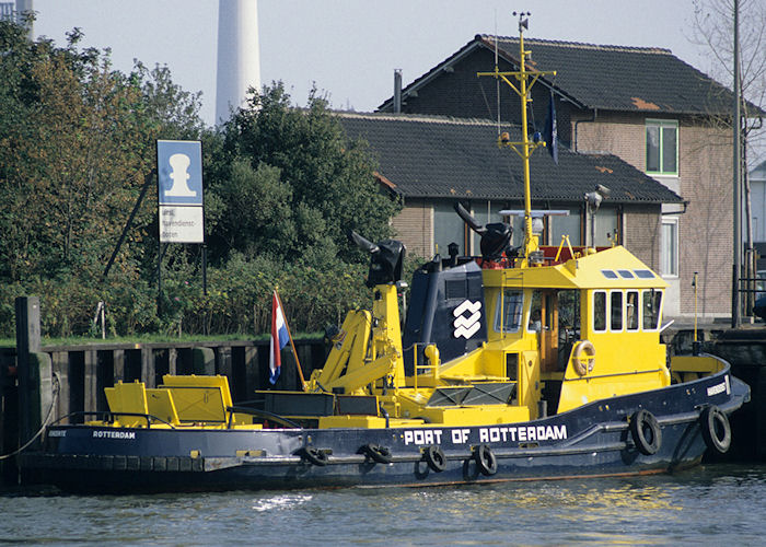 Photograph of the vessel  Havendienst 11 pictured on the Nieuwe Maas at Rotterdam on 27th September 1992