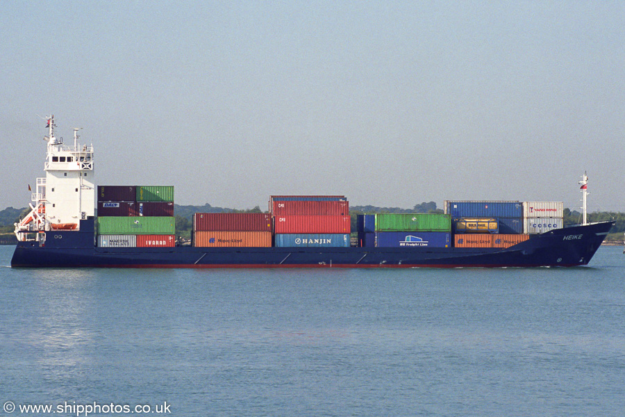 Photograph of the vessel  Heike pictured arriving at Southampton on 2nd September 2002