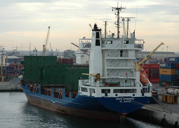 Photograph of the vessel  Heinz Schepers pictured in Dublin on 16th June 2006