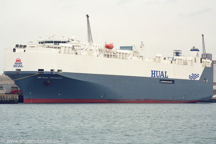 Photograph of the vessel  Hual Treasure pictured at Southampton on 5th June 2002