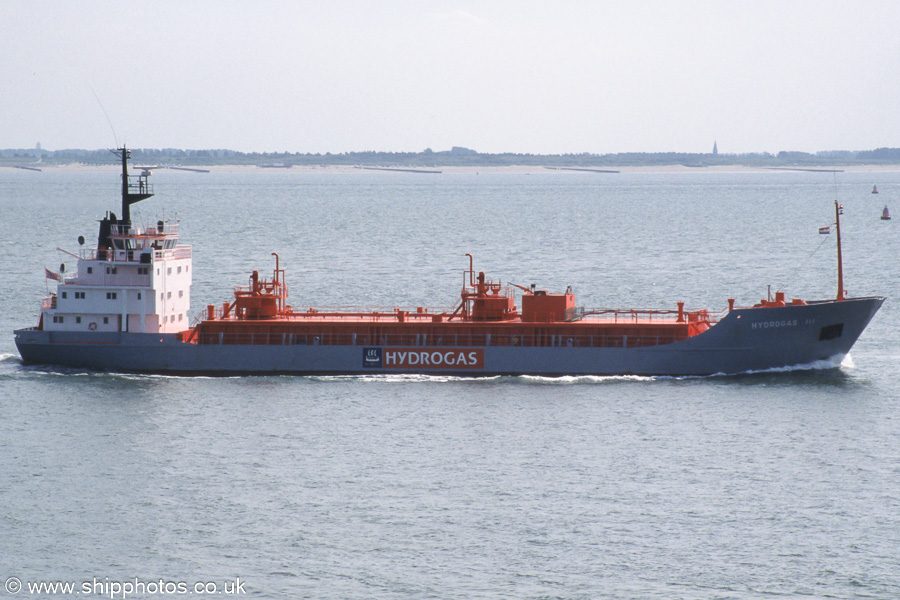 Photograph of the vessel  Hydrogas III pictured on the Westerschelde passing Vlissingen on 19th June 2002