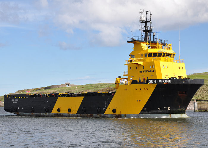 Photograph of the vessel  Idun Viking pictured arriving at Aberdeen on 13th May 2013