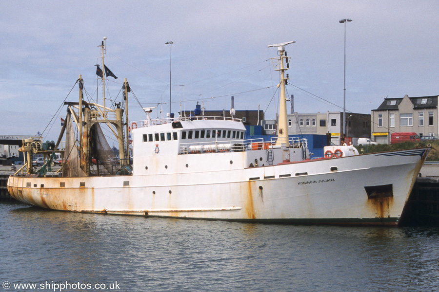 Photograph of the vessel fv Koningin Juliana pictured in Vissershaven, Ijmuiden on 16th June 2002