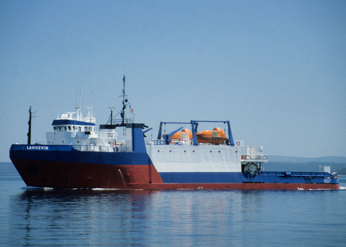 Photograph of the vessel rv Langevin pictured near Brest on 11th July 1990