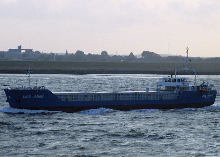 Photograph of the vessel  Lass Uranus pictured on the River Elbe on 25th August 1995