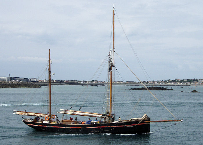 Photograph of the vessel  Leader pictured departing St. Peter Port on 18th June 2008