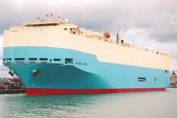 Photograph of the vessel  Maersk Wind pictured at Southampton on 22nd July 2001