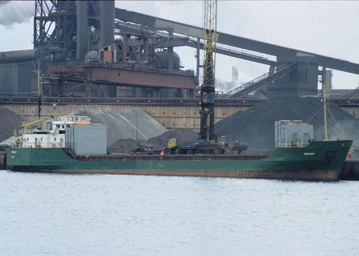 Photograph of the vessel  Medway pictured in Dunkerque on 18th April 1997