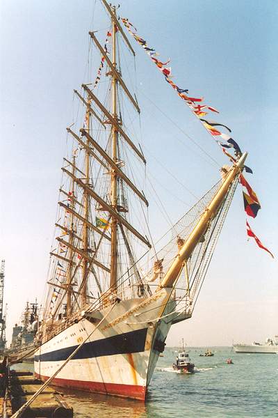 Photograph of the vessel  Mir pictured in Portsmouth on 24th August 2001