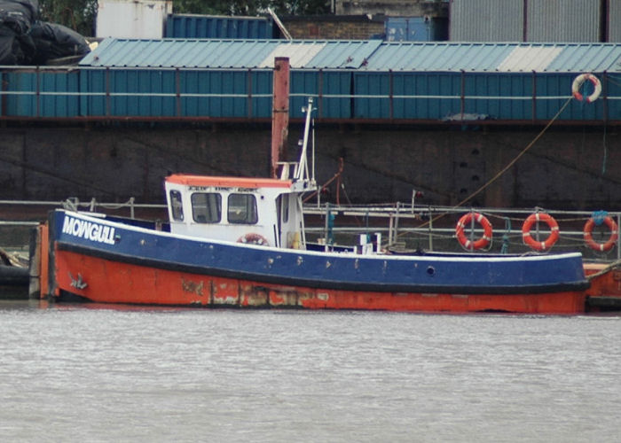 Photograph of the vessel  Mowgull pictured at Northfleet on 10th August 2006