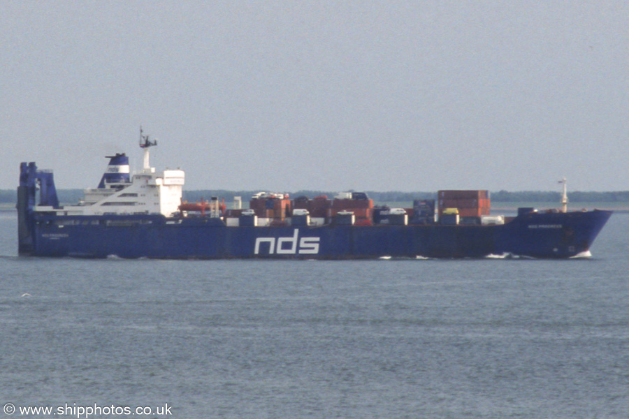 Photograph of the vessel  NDS Progress pictured on the Westerschelde passing Vlissingen on 19th June 2002
