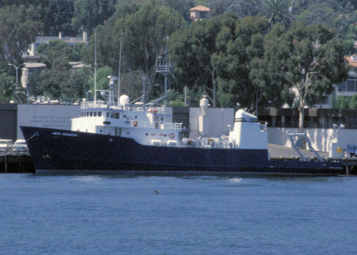 Photograph of the vessel rv New Horizon pictured at San Diego on 16th September 1994