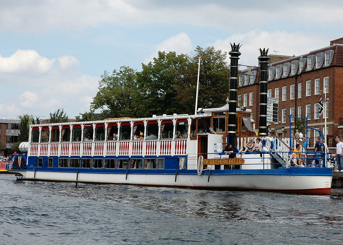 Photograph of the vessel  New Southern Belle pictured on the River Thames on 6th August 2006