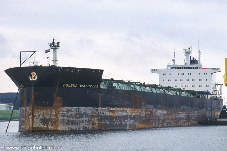 Photograph of the vessel  Polska Walczaca pictured in Amerikahaven, Amsterdam on 16th June 2002