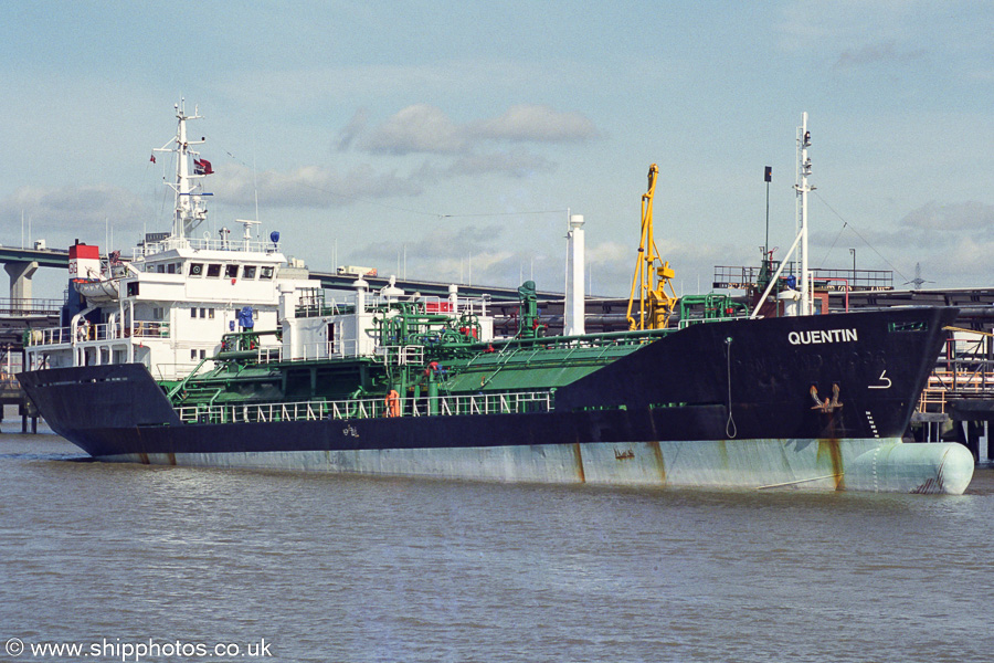 Photograph of the vessel  Quentin pictured at Purfleet on 1st September 2001