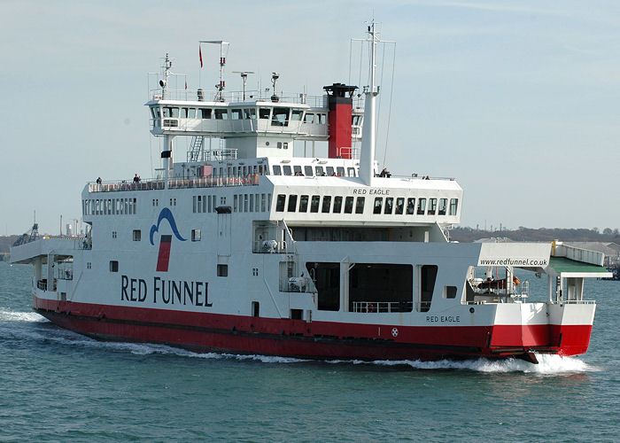 Photograph of the vessel  Red Eagle pictured in Southampton on 22nd April 2006