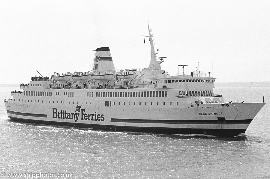 Photograph of the vessel  Reine Mathilde pictured entering Portsmouth Harbour on 7th May 1989