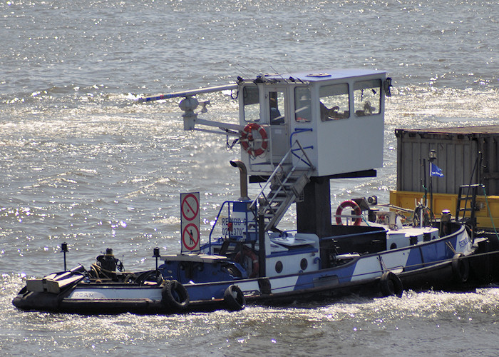 Photograph of the vessel  Reinod 6 pictured passing Vlaardingen on 27th June 2011