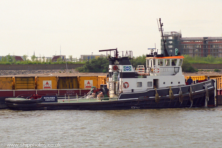 Photograph of the vessel  Retainer pictured at Greenwich on 22nd April 2002