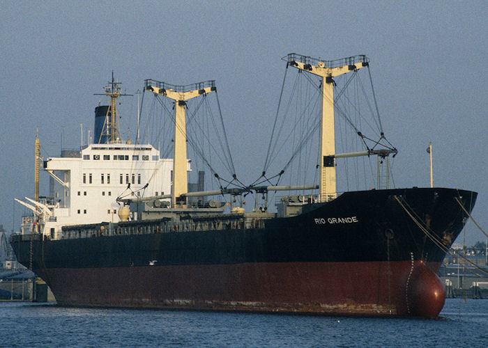 Photograph of the vessel  Rio Grande pictured in Maashaven, Rotterdam on 27th September 1992