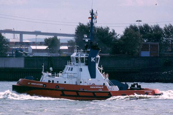 Photograph of the vessel  RT Innovation pictured in Hamburg on 29th May 2001