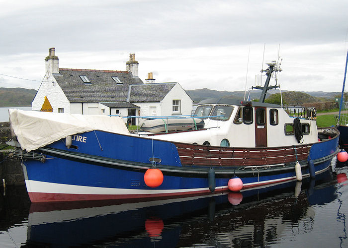 Photograph of the vessel  Saltire pictured by the locks at Crinan on 23rd April 2011
